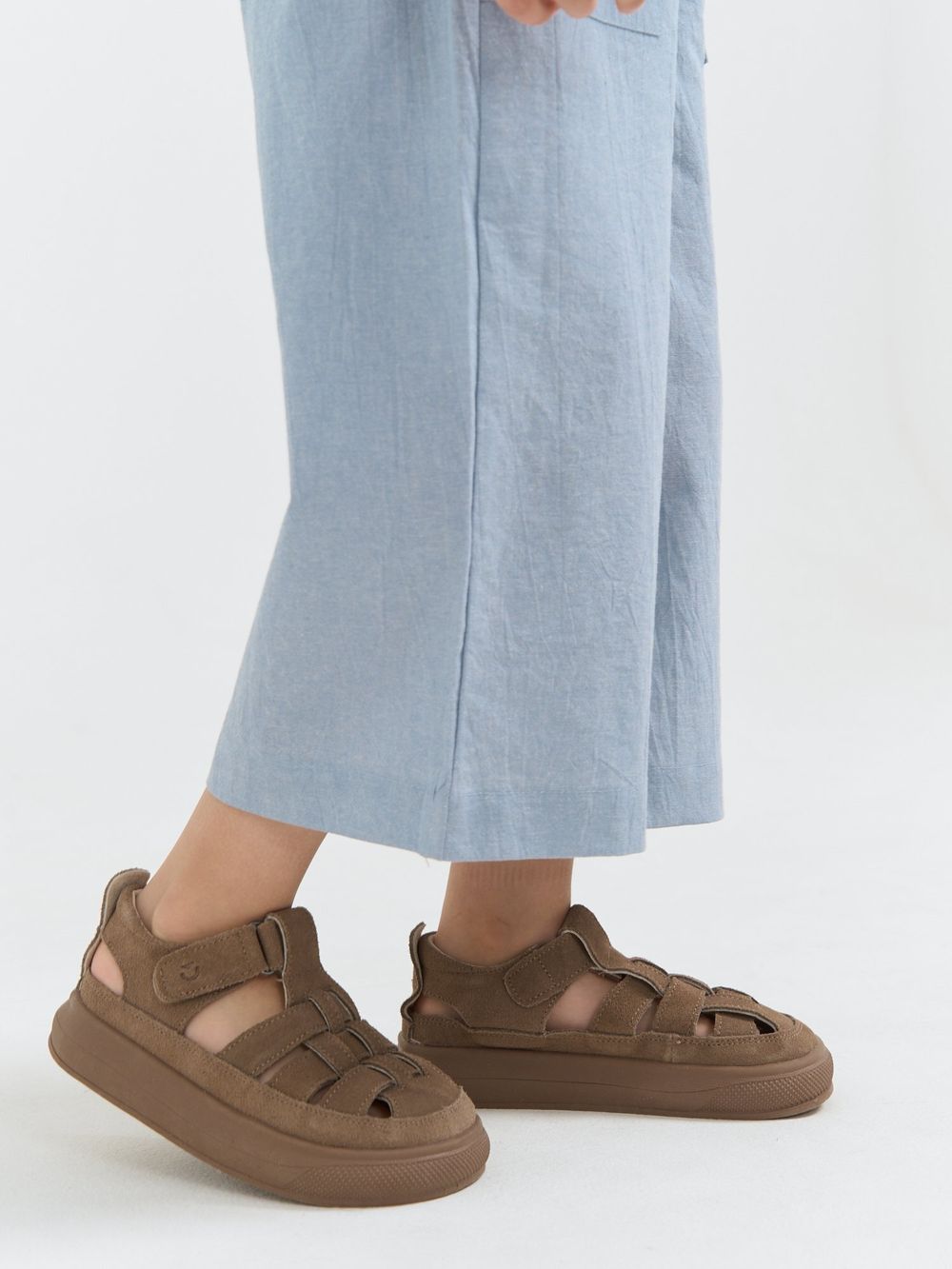 Сандалии "Кокос" на застежке