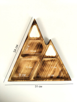 Деревянная менажница из кедра с эпоксидной смолой