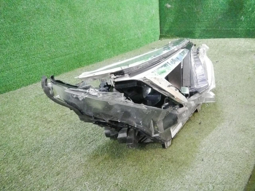 Битая Фара правая Toyota RAV4 4 CA40 (2015-2019) LED