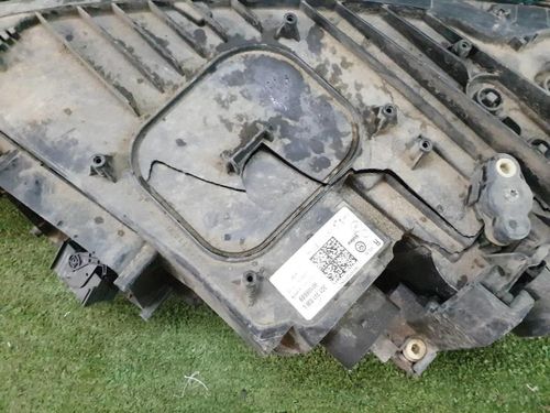 Битая Фара правая VW Passat B8 (2014-2020) LED