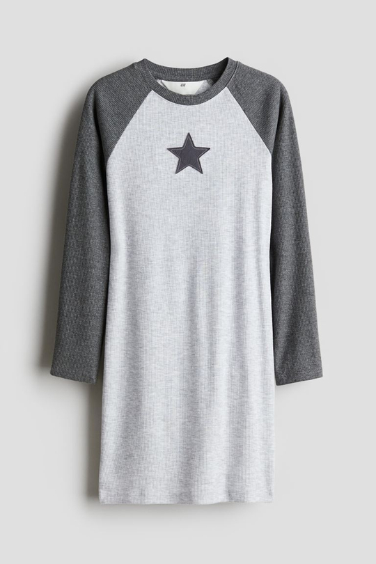 H&M Платье с принтом и рукавами реглан, серый