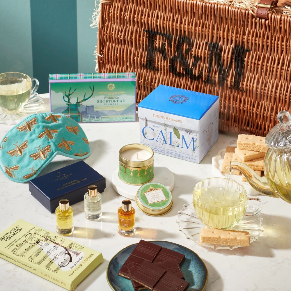 Fortnum&Mason Набор с печеньем The Unwind Hamper