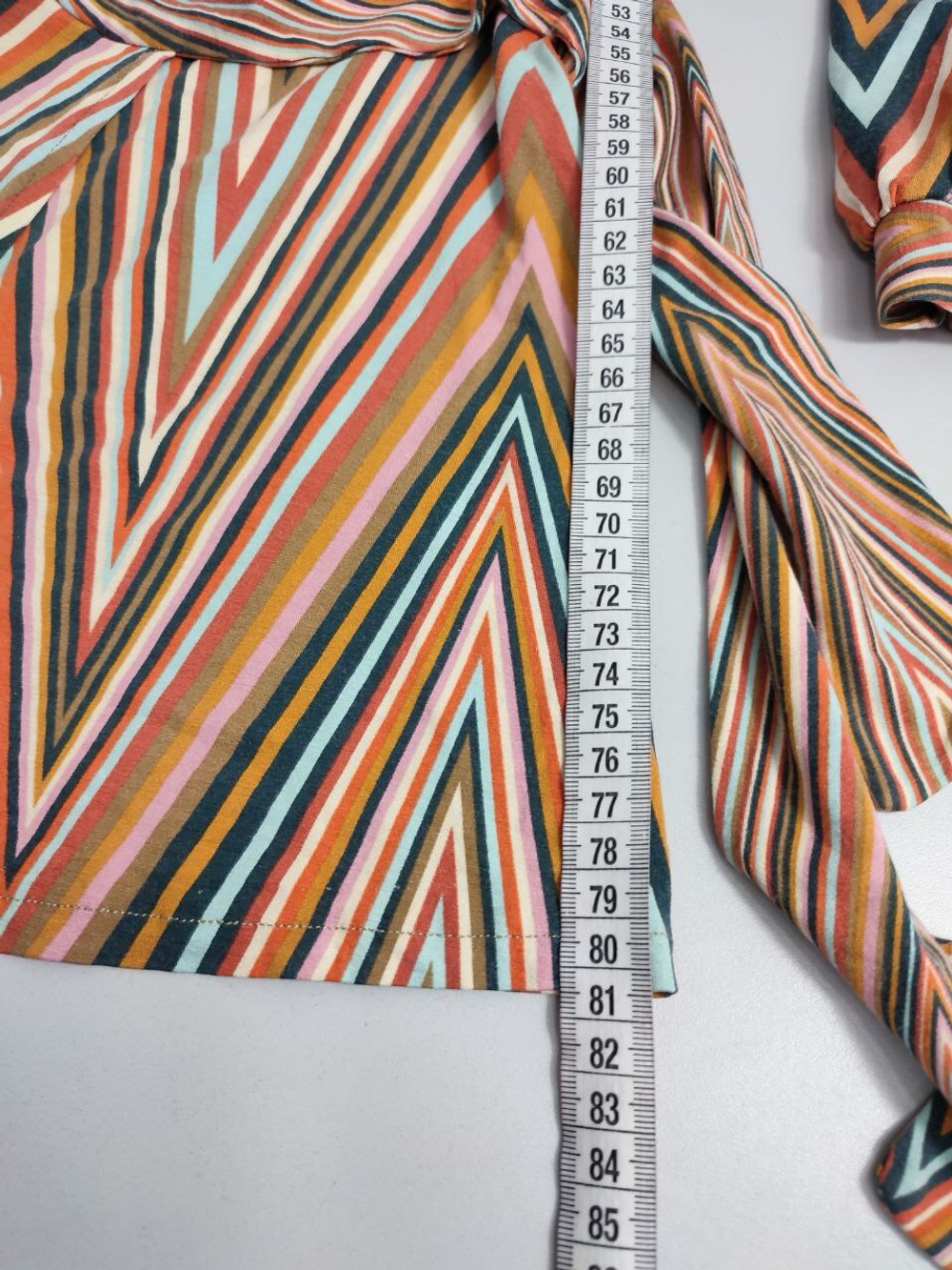 Кофта оригинальная с принтом 42 размер