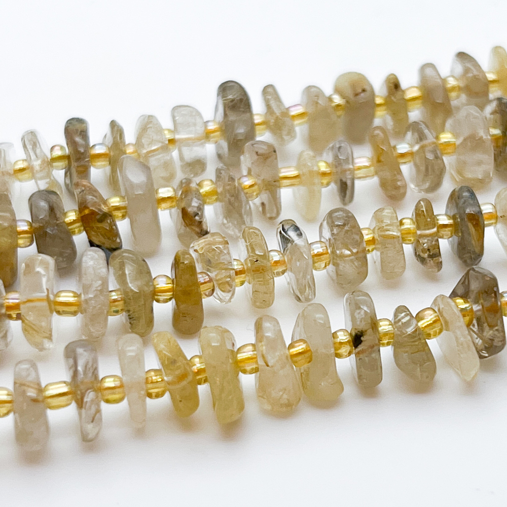 Кварц рутиловый бусины, галтовка, размер около 8,5-11*2-4 мм, цена за отрезок 19 см (1/2 нити)