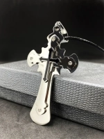 Крупный массивный крест из нержавеющей стали