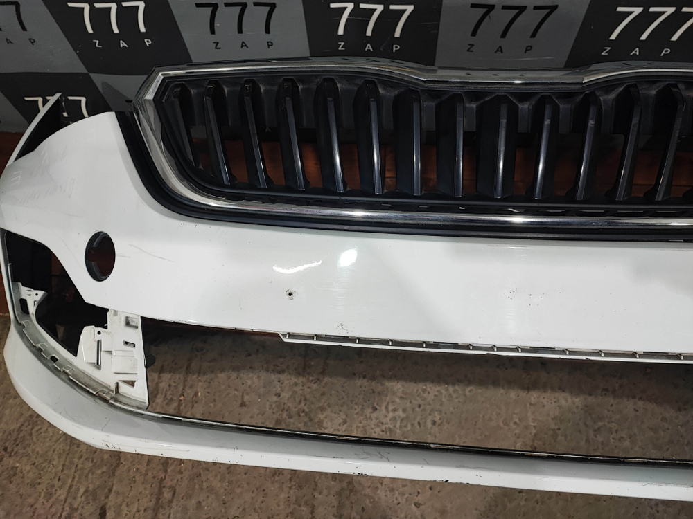 Бампер передний Skoda Rapid 2 20-нв Б/У Оригинал 60U807221M