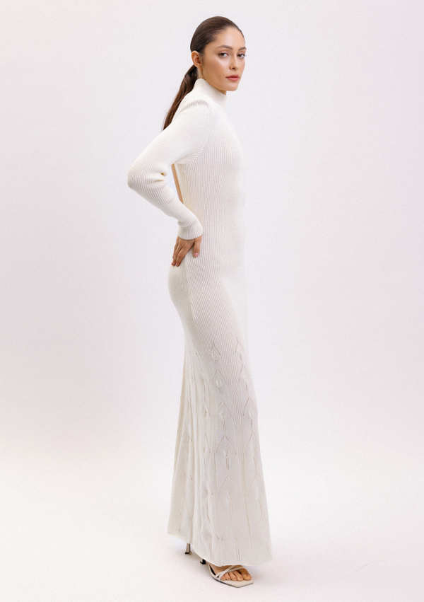 Платье с открытой спиной