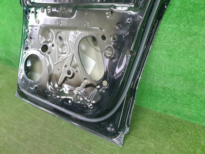 Дверь передняя правая Porsche Cayenne 3 PO536 (2017-н.в.)