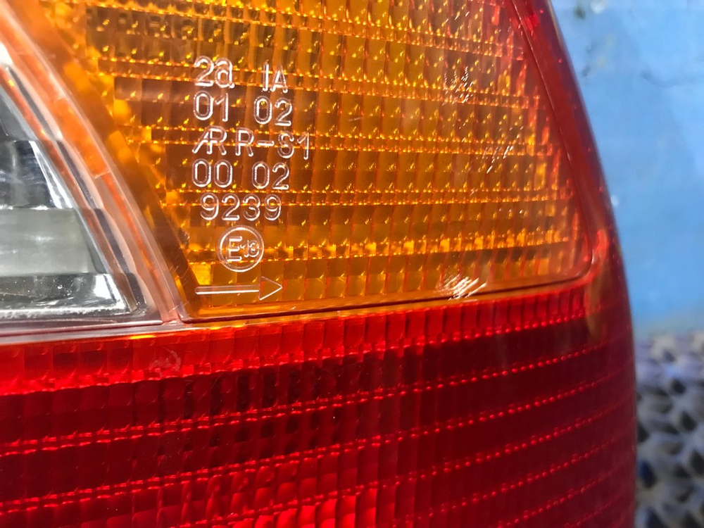 Стоп правый MITSUBISHI LANCER 1998