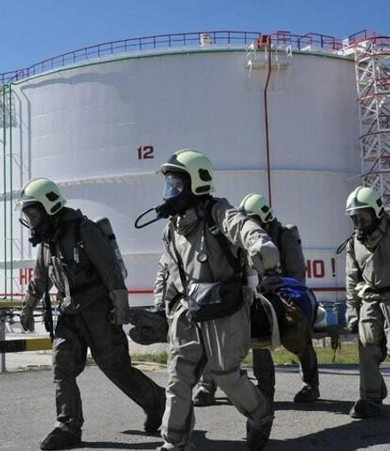 Проведение комплексных учений по подтверждению готовности по ПЛАРН, командно-штабных и тактико-специальных учениях на опасных производственных объектах