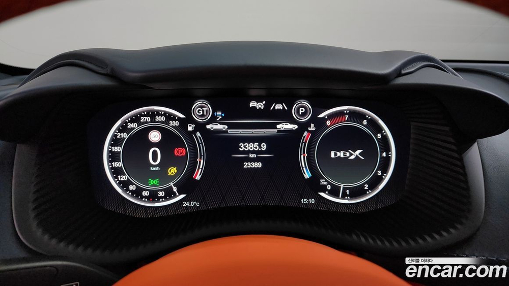 Aston Martin DBX 4.0 V8 (11.2020)