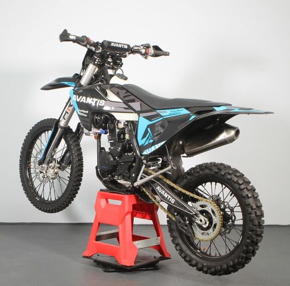 Мотоцикл кроссовый эндуро AVANTIS 300 Pro Carb FCR Exclusive (NC300-S/182MM) ARS