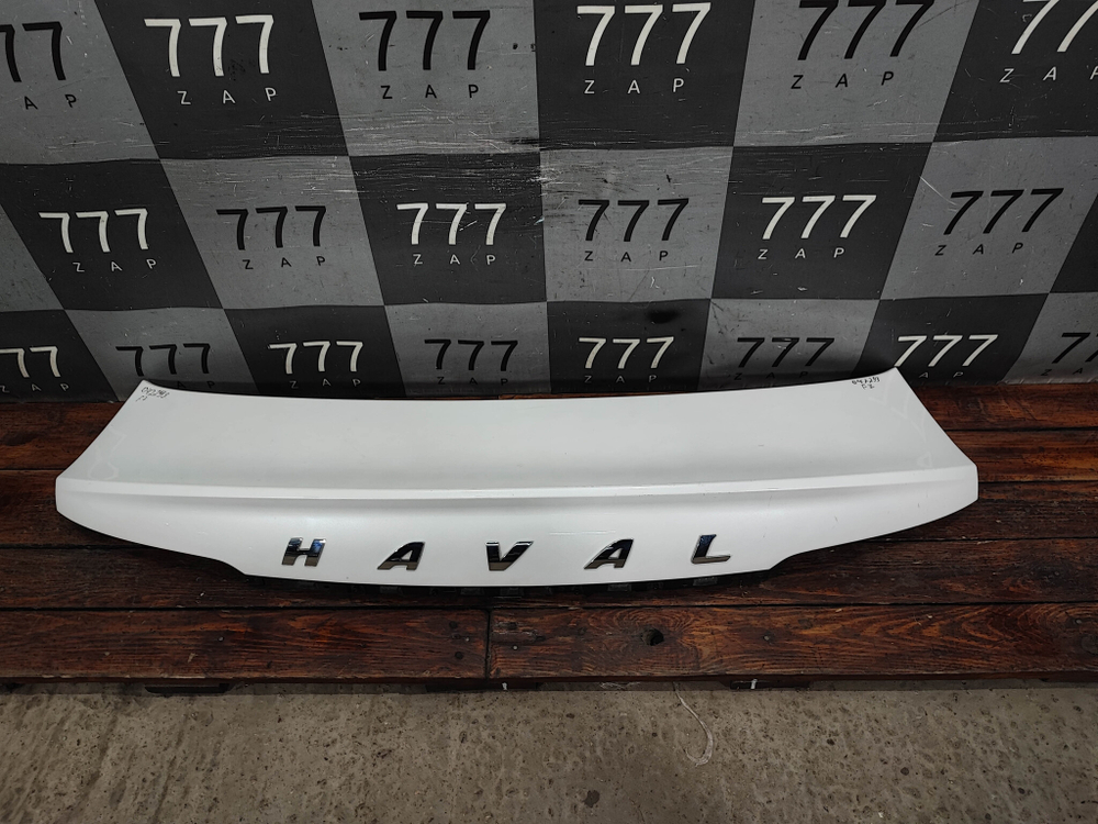 Накладка крышки багажника Haval F7x 1 19-24 Б/У Оригинал 5506100XKQ02A