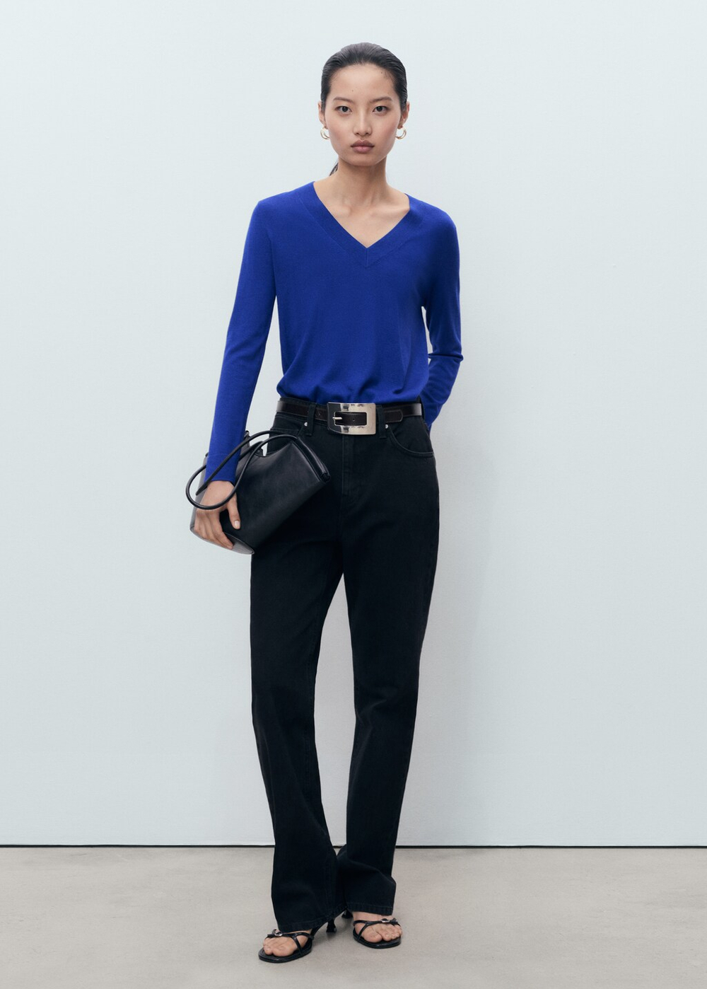 Пуловер из трикотажа