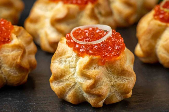 Профитроли с зеленым маслом, 10 шт.