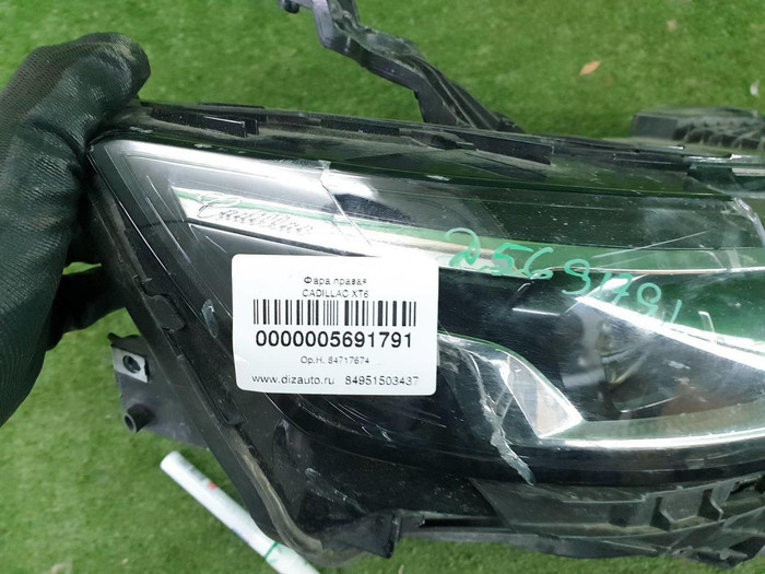 Фара правая Cadillac XT6 (2019-н.в.) LED