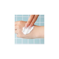 Elizavecca Milky Piggy White Crow Glacial More Cream - осветляющий увлажняющий крем /   100  ml  / GTIN 8809339905374