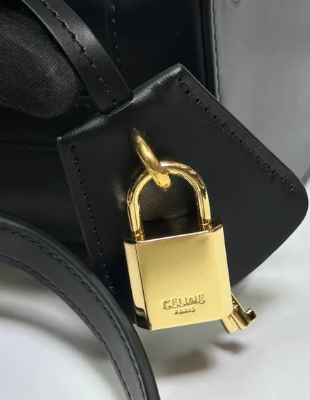 Сумка CELINE IN SMOOTH SATINATED CALFSKIN ЧЕРНАЯ
