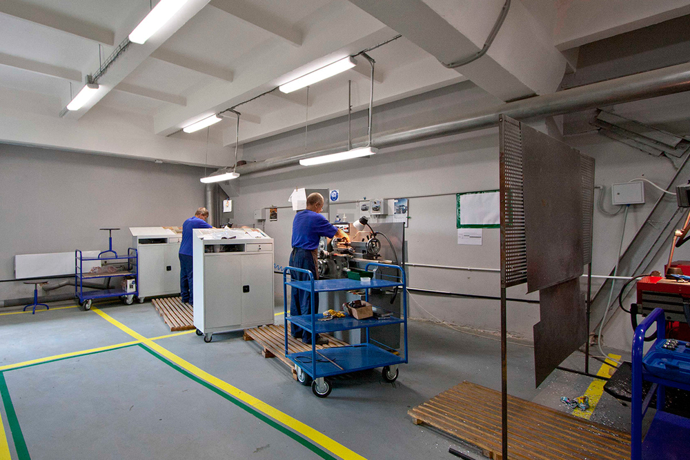 Светильник КЛАССИКА 15Вт 1900лм 5000К IP54 КСС Д 550х138х63мм LED Effect