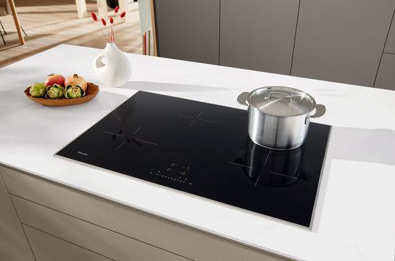 Индукционная варочная панель Miele KM 7373 FR