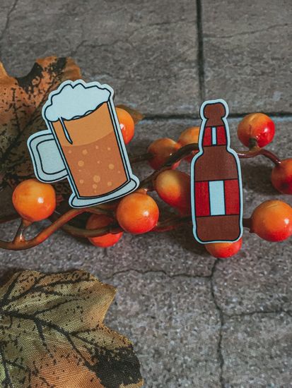 Значок деревянный (брошь)  Beer Bottle. Бутылка. Fire Pin