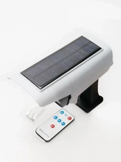 Уличный светильник беспроводной на солнечной батарее с датчиком движения и пультом. Прожектор светодиодный. Муляж камеры видеонаблюдения.