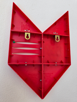 Щит медицинской символики