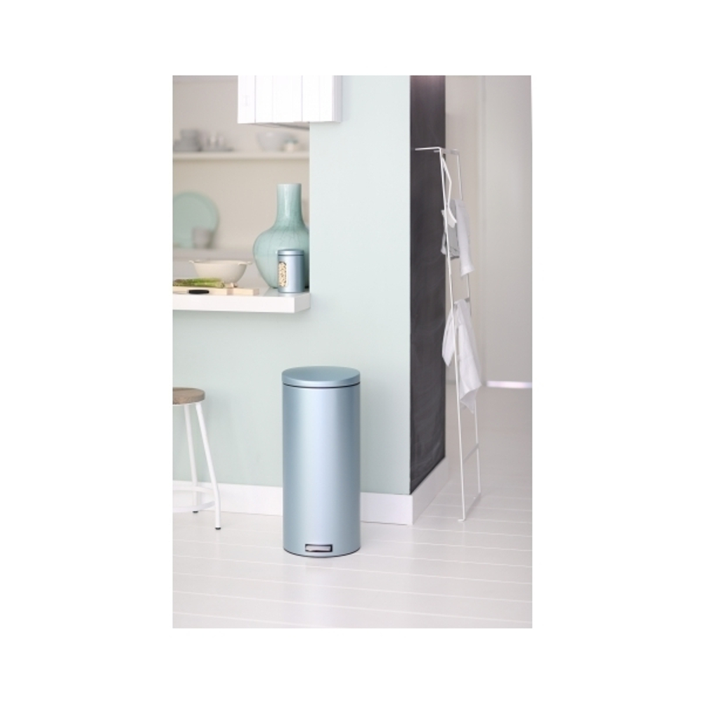 Ведро для мусора Brabantia Silent мятный металлик 30л общий вид