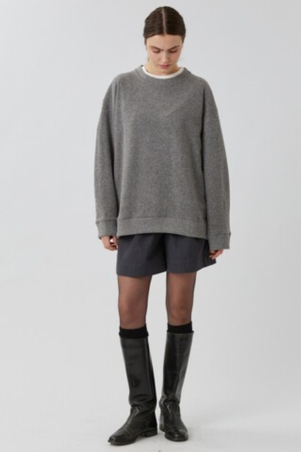 Шорты со складками графитового цвета из шерсти