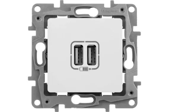 Розетка USB Legrand Etika двойная 2400мА белая 30194