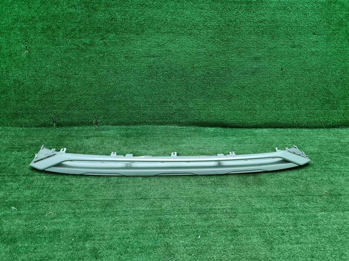 Накладка перед. бампера Audi A4 B9 (19-нв) allroad