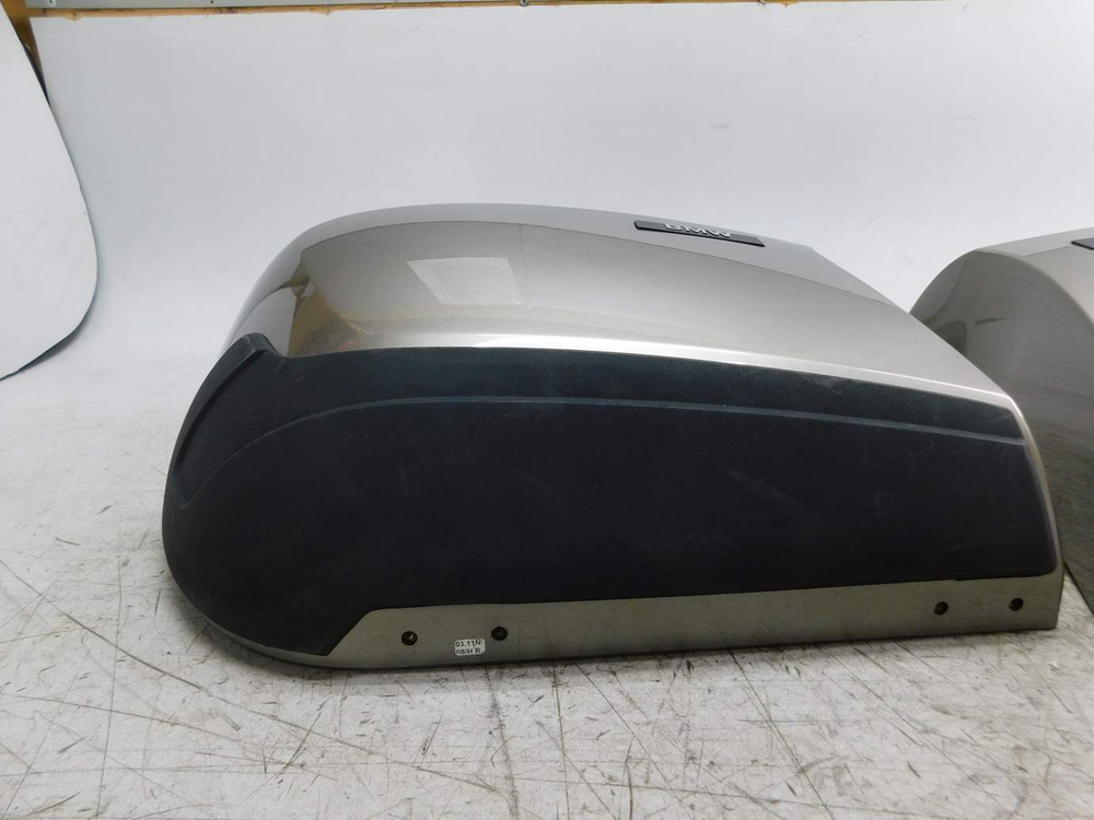 крышки боковых кофров BMW R1200RT 7160-7683269 7160-7683270