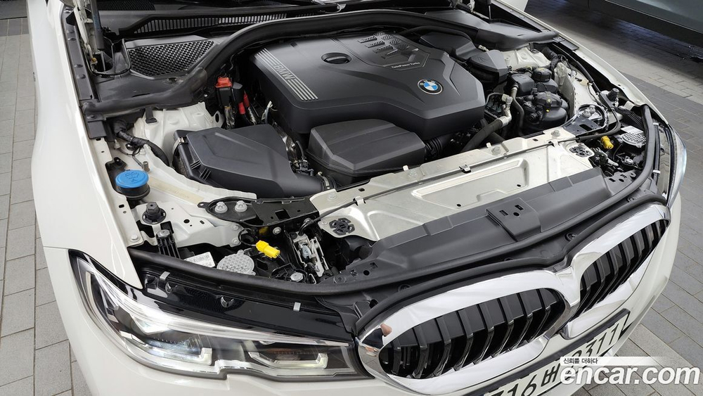 BMW 3 Series (G20) 320i M Sports (07.2021)