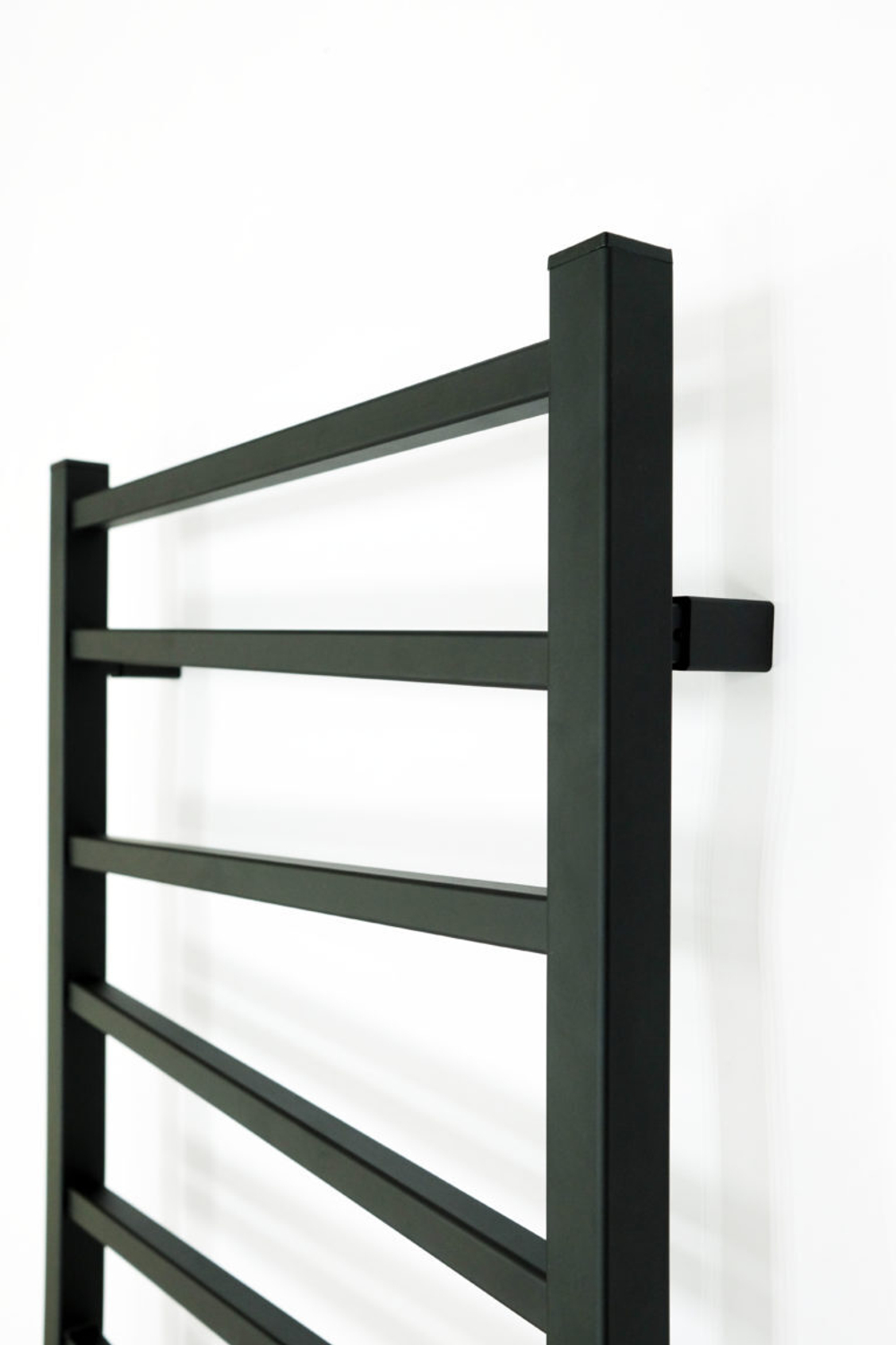 Полотенцесушитель электр. ZIGZAG GR-103 500х800 П8 black mat R