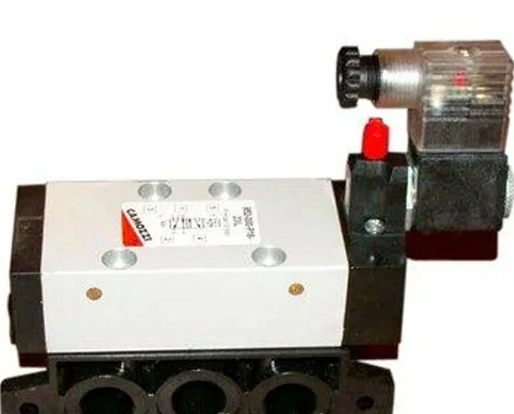 ДС-168 55.02.300 Пневмораспределитель