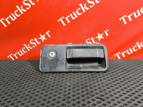 Ручка двери наружная левая