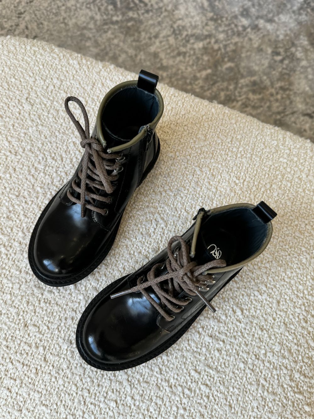 Новые кожаные ботинки Bonpoint, 29