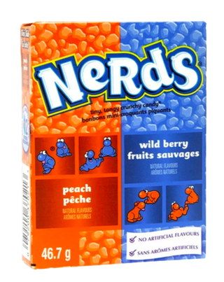 Конфеты Nerds со вкусом персика и лесных ягод