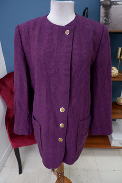 Жакет красивого цвета 52 размер