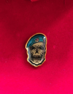 Значок мет. Череп в берете ВДВ на пимсе
