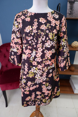 Платье AScool с цветами 44 размер, новое