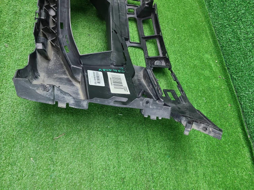 Кронштейн бампера правый BMW 8er G14 18-22 M-paket