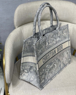 Christian Dior Book Tote 36 cm