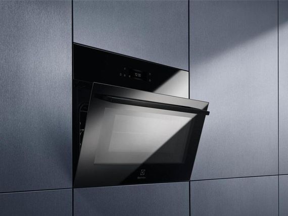 Встраиваемая микроволновая печь Electrolux EVM8E08Z