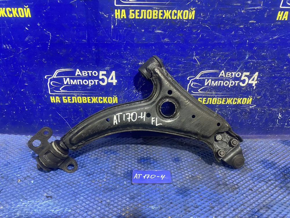 Рычаг передний левый TOYOTA CORONA 1988