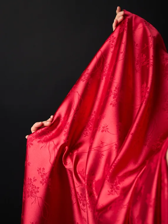 Ткань шелк Армани Жаккард, арт. 1870/2, дизайн "цветы на ветке", малиново-красный