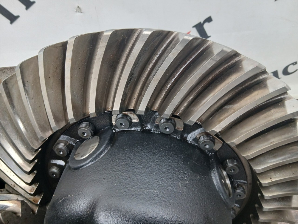 Редуктор заднего моста HL6/3 3.077 2019г.