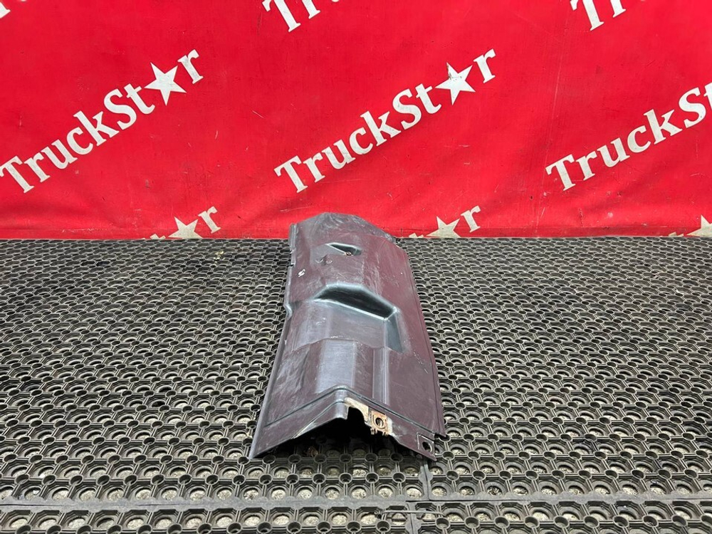 Шумоизоляция двигателя левая