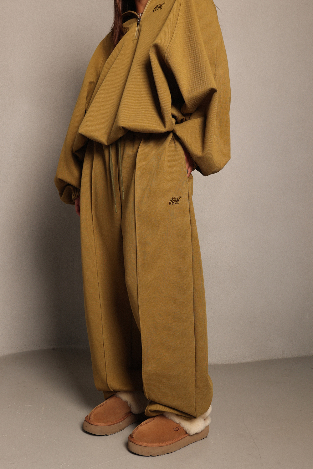 Брюки OVER со стрелками