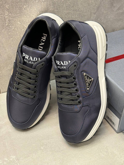 Кроссовки Prada